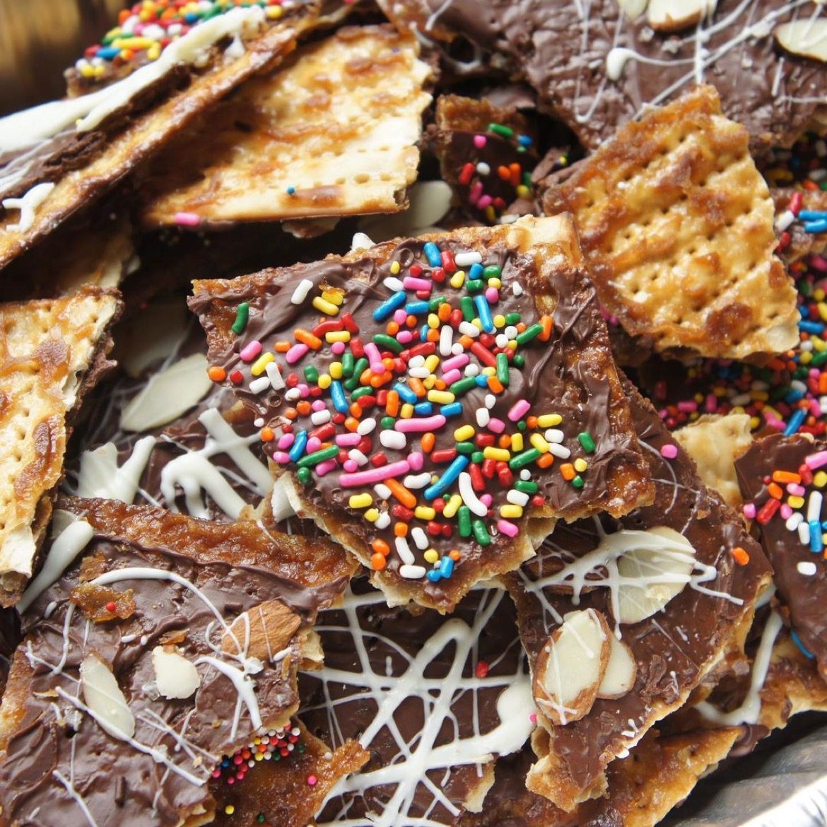 Sprinkle Matzah Toffee!